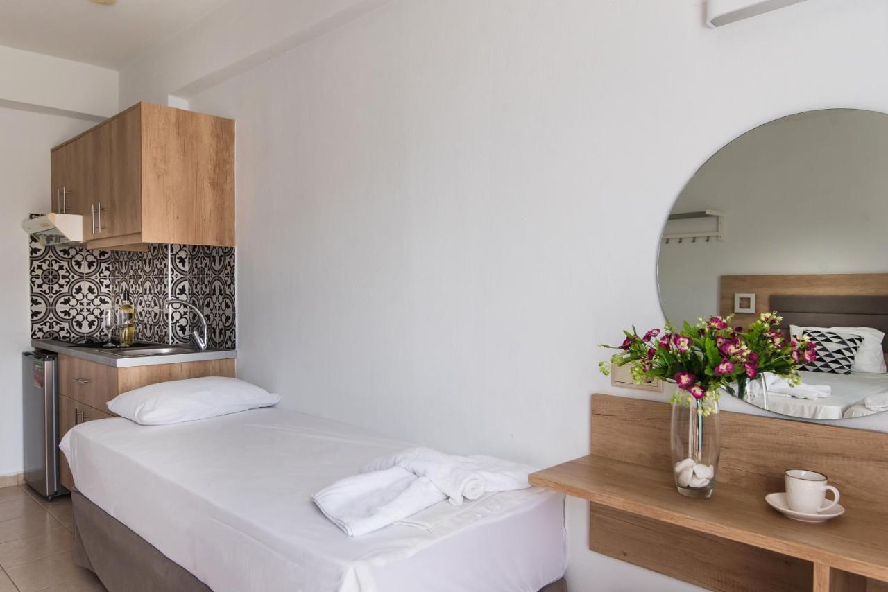 Vagelis Apartments Malia Extérieur photo